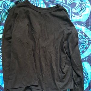 Stripped sleeve black shirt